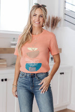 Load image into Gallery viewer, Abstract Graphic Tee in Peach