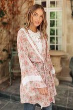 Load image into Gallery viewer, Floral Femme Kimono