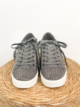 Load image into Gallery viewer, Not Rated Diva Sneaker in Pewter