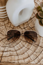 Load image into Gallery viewer, American Bonfire Hollywood Sunglasses in Gradient Brown
